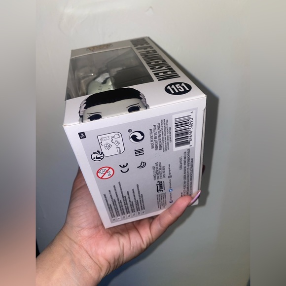 Bride of Frankenstein FUNKO! Pop. - Picture 2 of 3